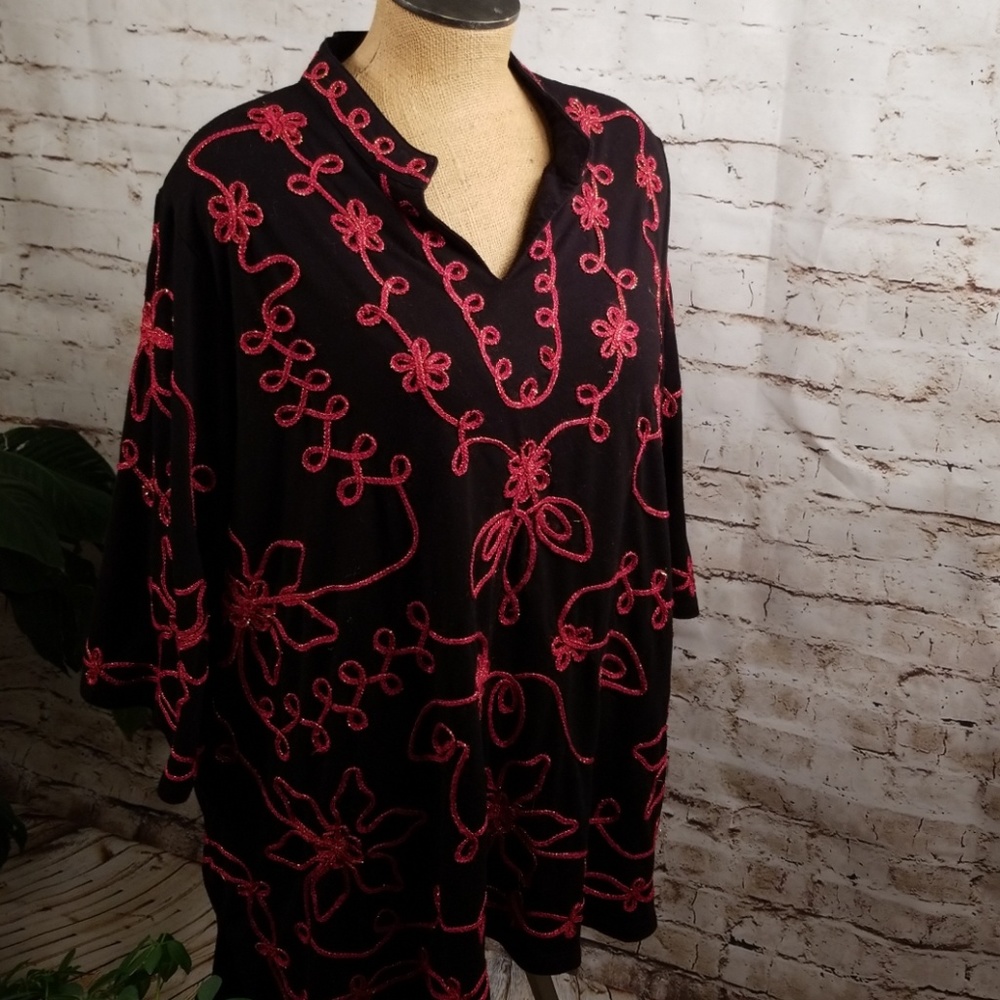 3X petite black & red stretch dressy top